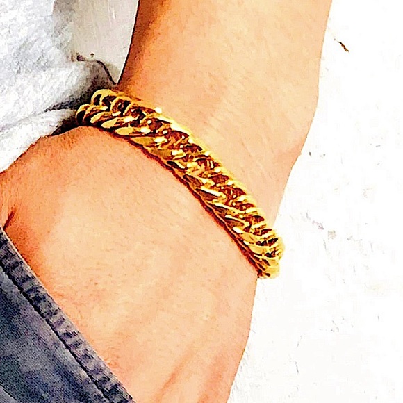 Gold Cuban Chain Link Gold Plated Unisex Bracelet - Picture 5 of 5